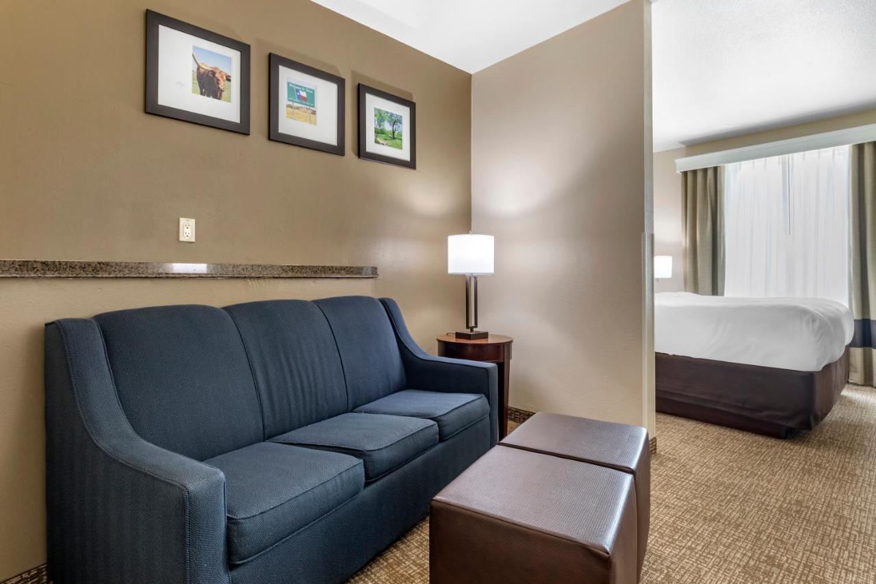 Comfort Suites Waco North - Near University Area Exterior photo